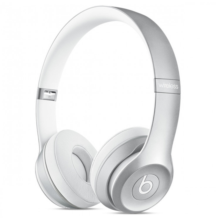 Наушники Bluetooth Beats Solo 2 Wireless Silver (MKLE2ZE/A)